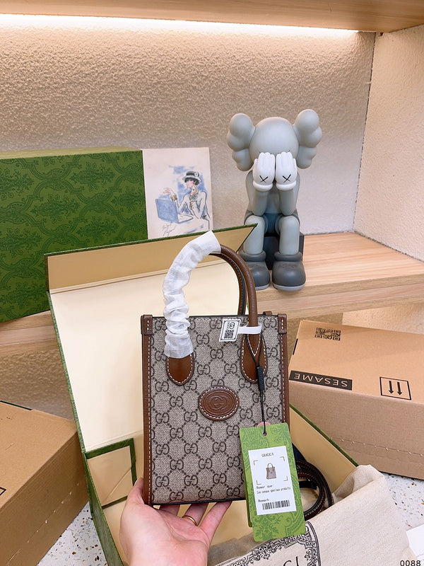 Luxury - Gucci Bags - 190