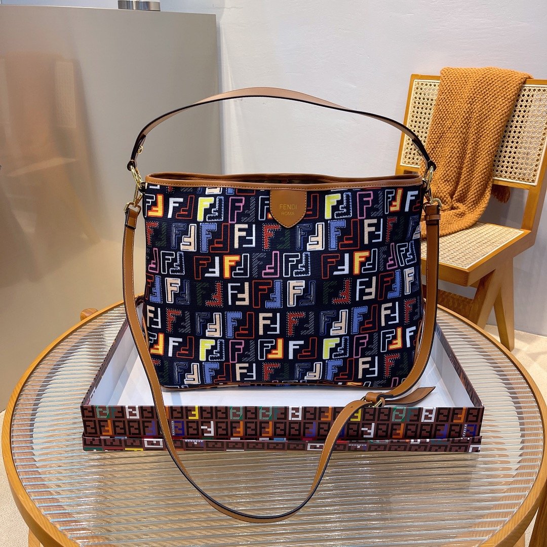 Luxury  Bags Fendi 194