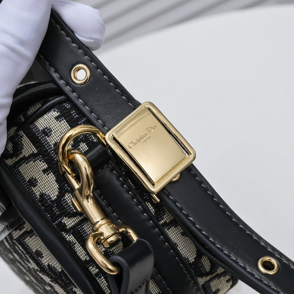 Luxury Handbags Christian Dior 287