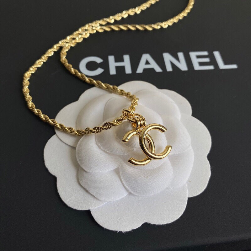 BG - Holiday Necklace chanel027