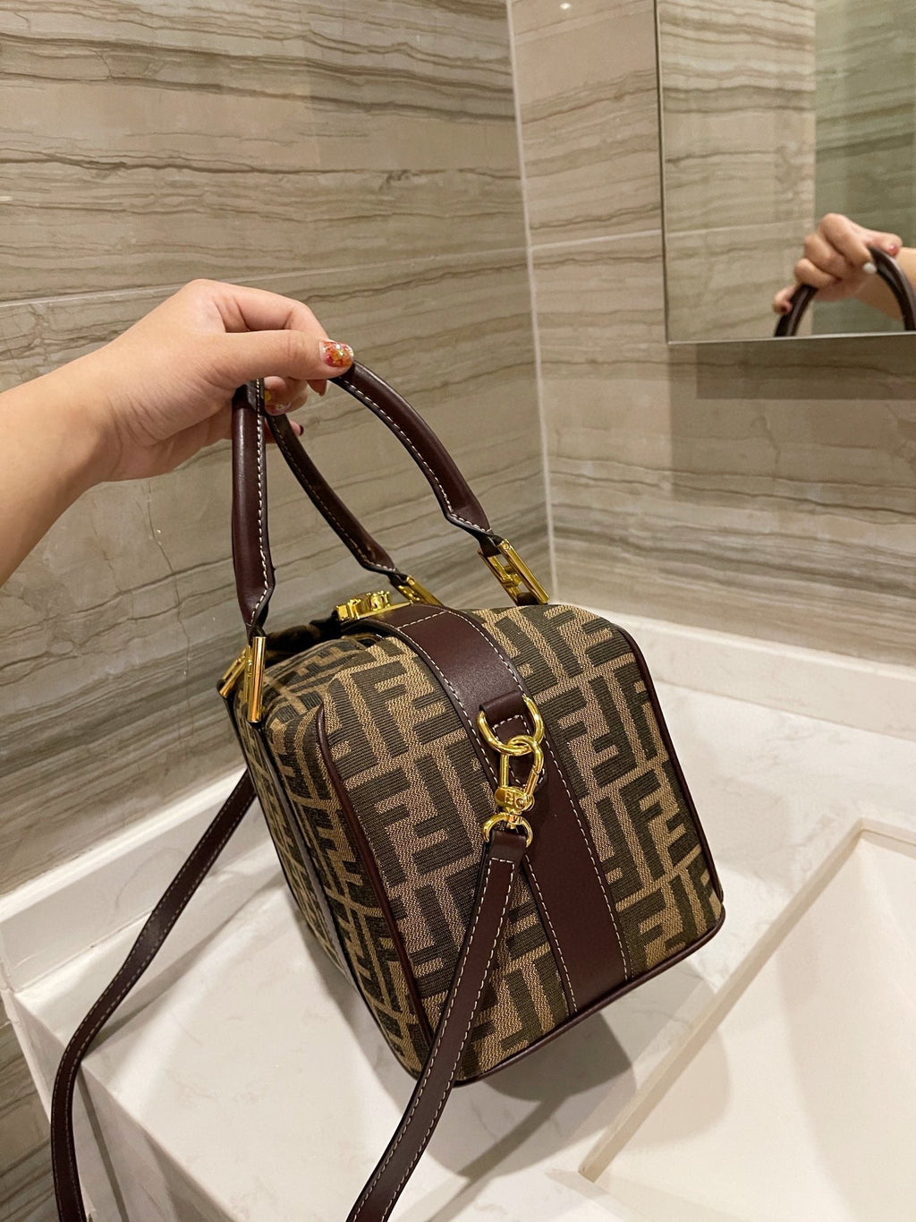 Luxury  Bags Fendi 226