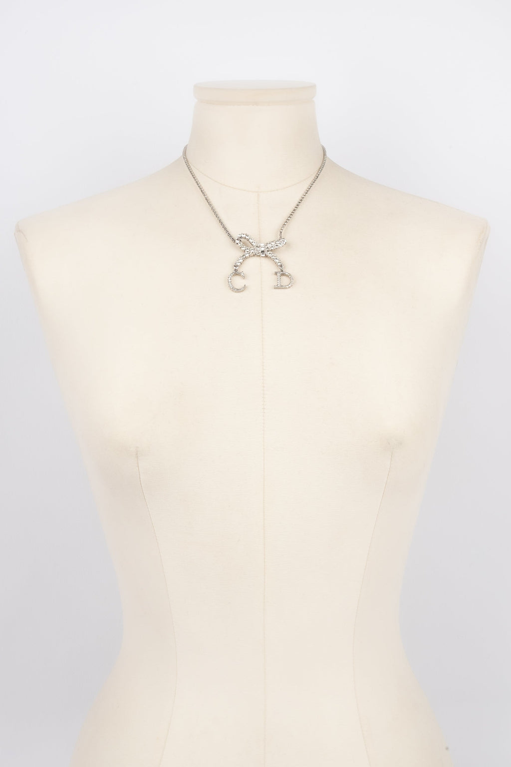 Collier noeud Dior