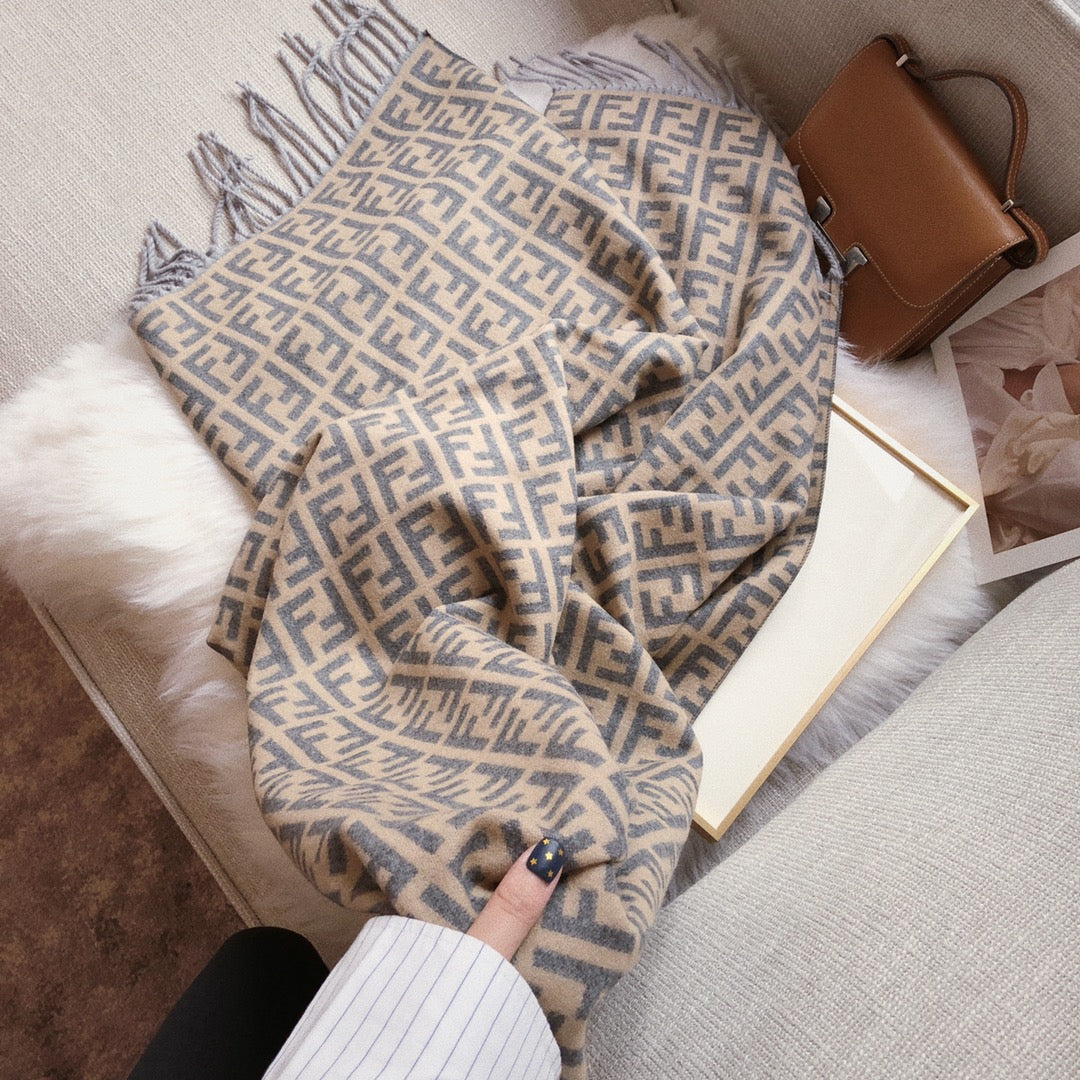 Luxury Fendi  Scarf 014