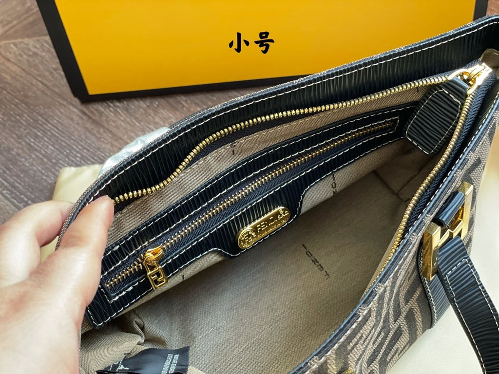 Luxury  Bags Fendi 118