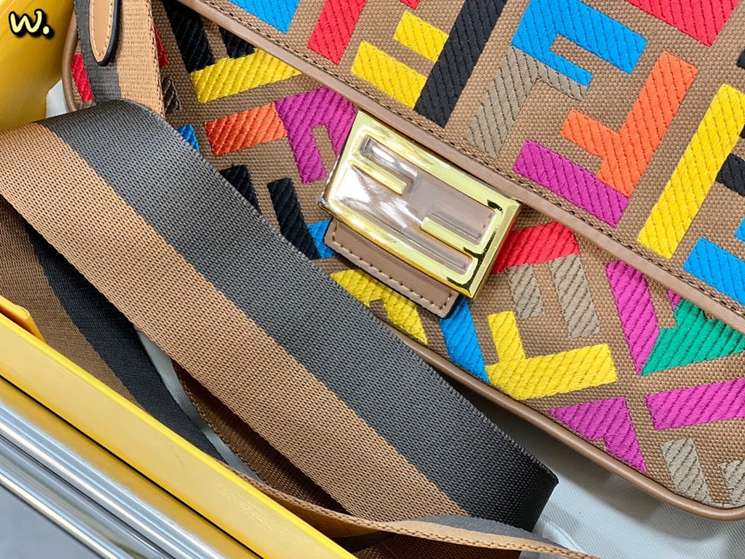 Luxury  Bags Fendi 239
