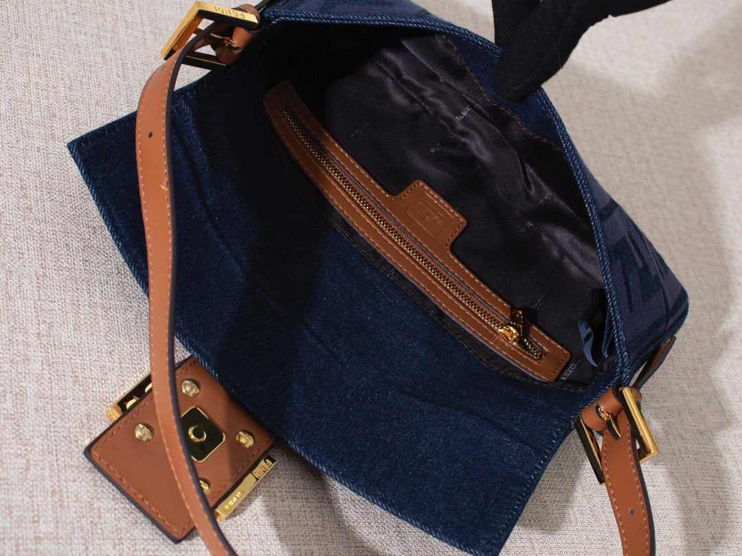 Designer Handbags Fendi 081