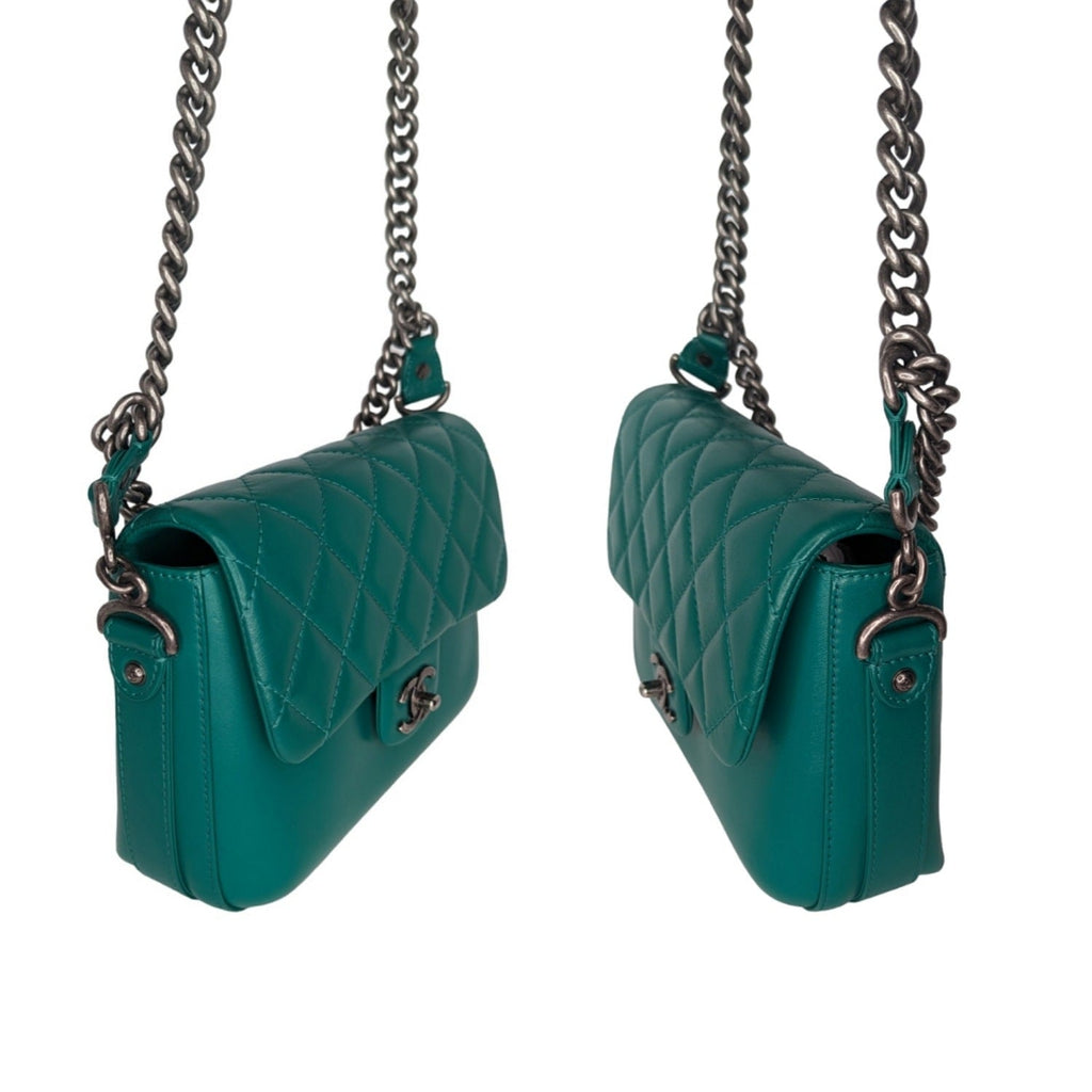 Chanel Calfskin Medium Rock My Shoulder Flap Green