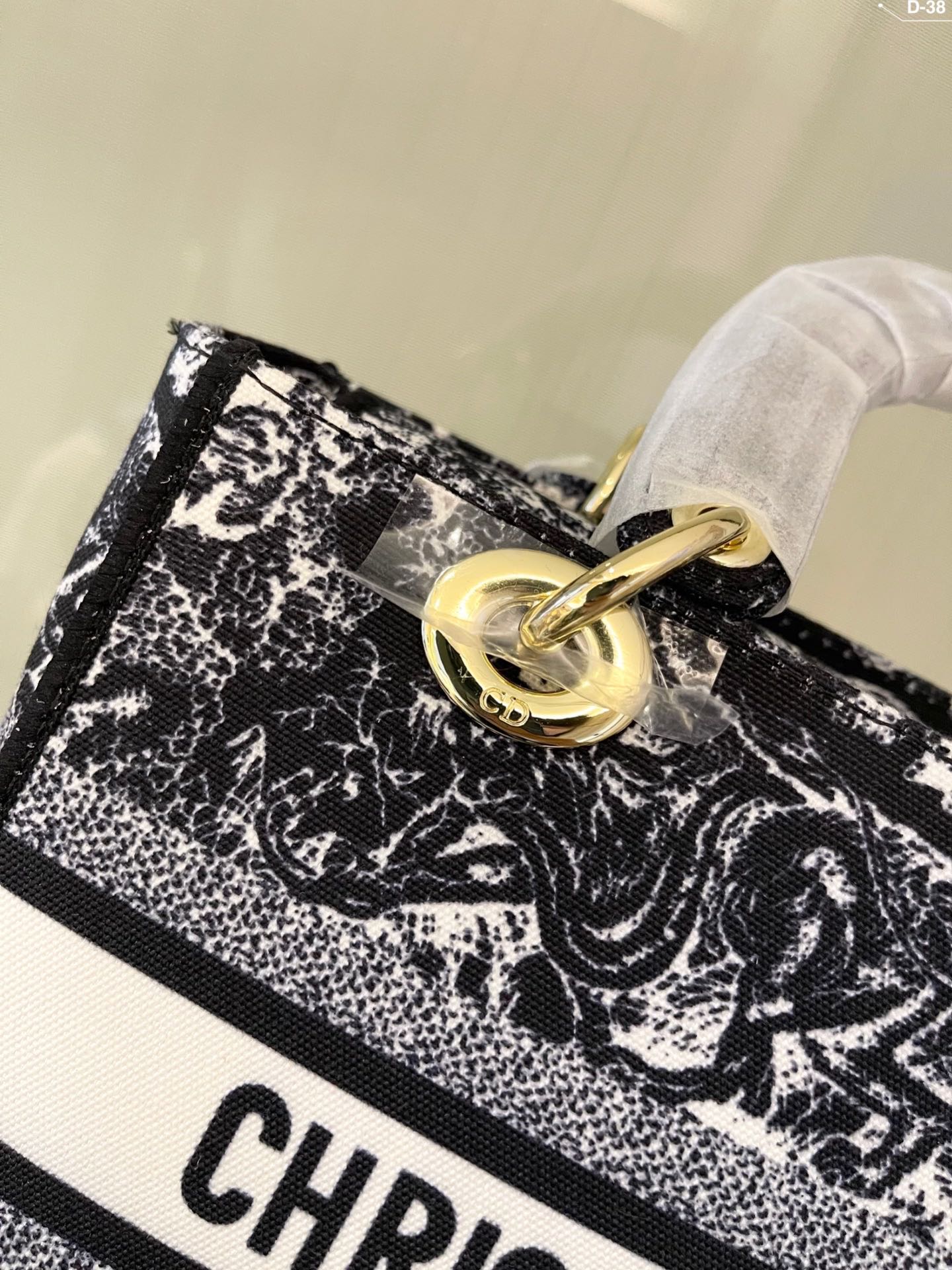 Designer Handbags dior 301