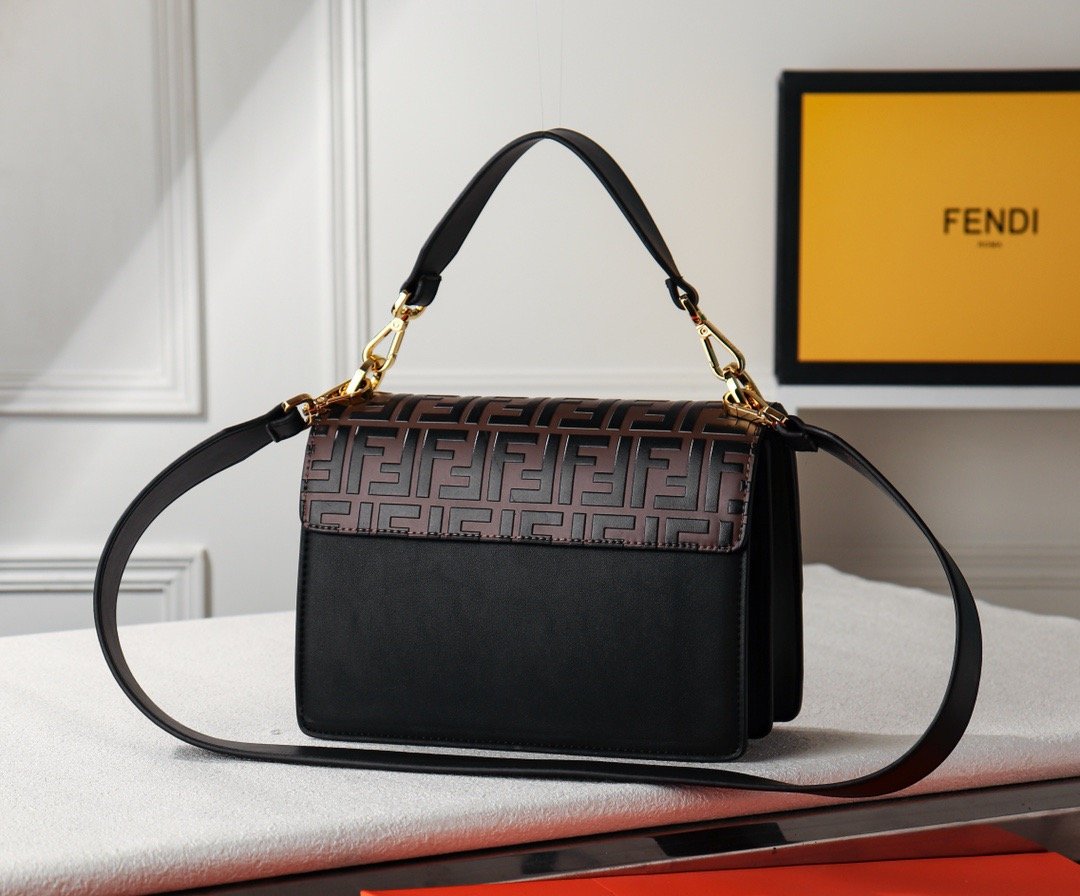 Designer Handbags Fendi 072