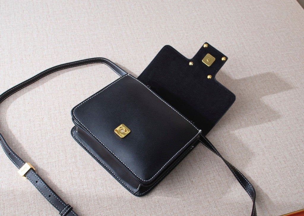 Luxury  Bags Fendi 074