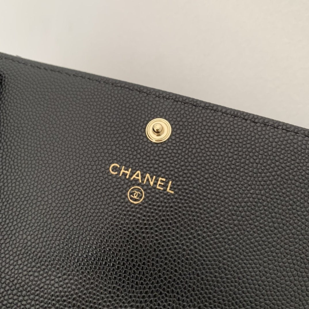 Chanel caviar quilted gusset flap Wallet