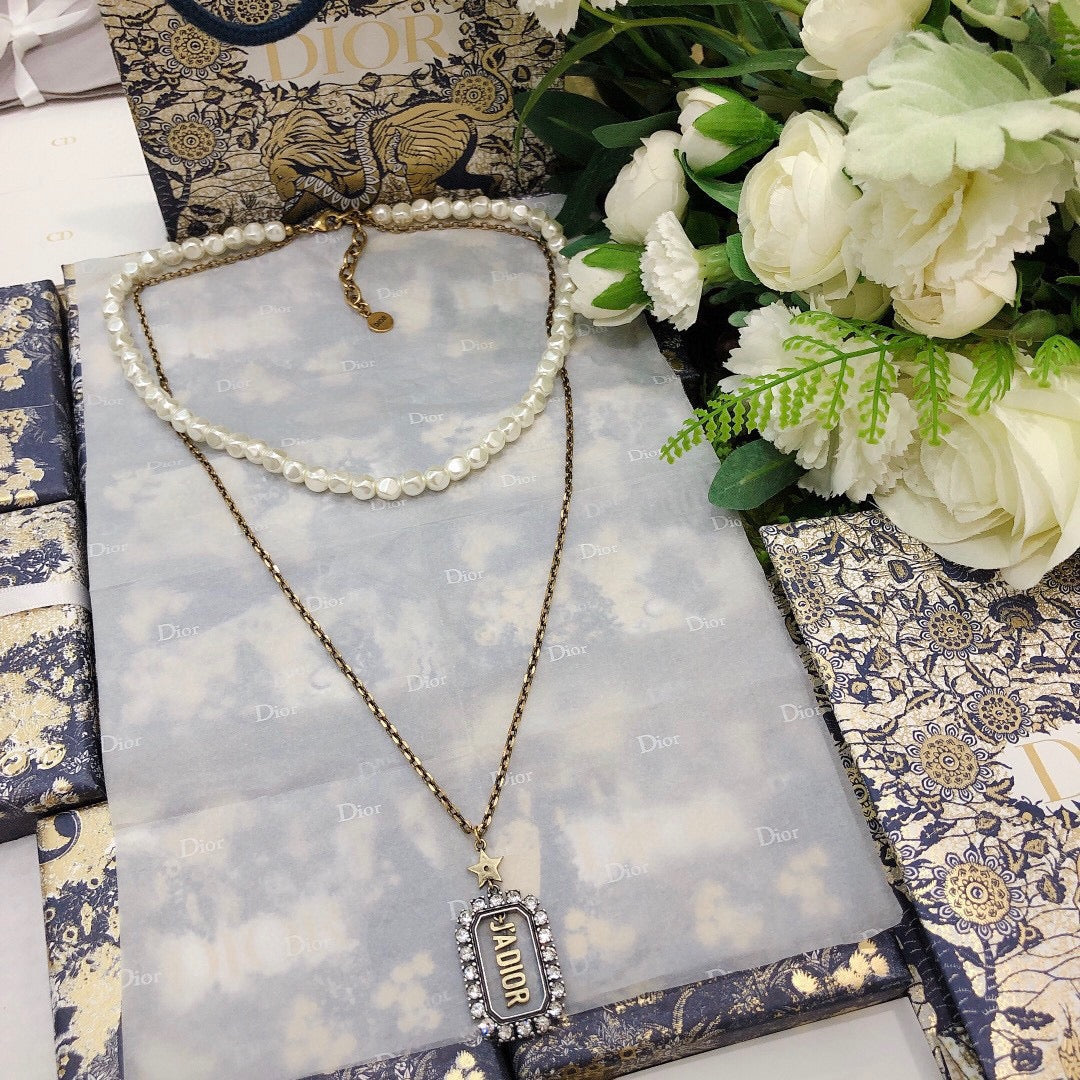 BG - Holiday Necklace dior021
