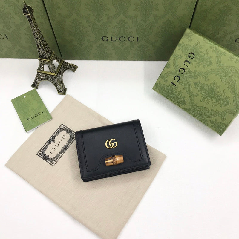 GGG - Bags District - 096