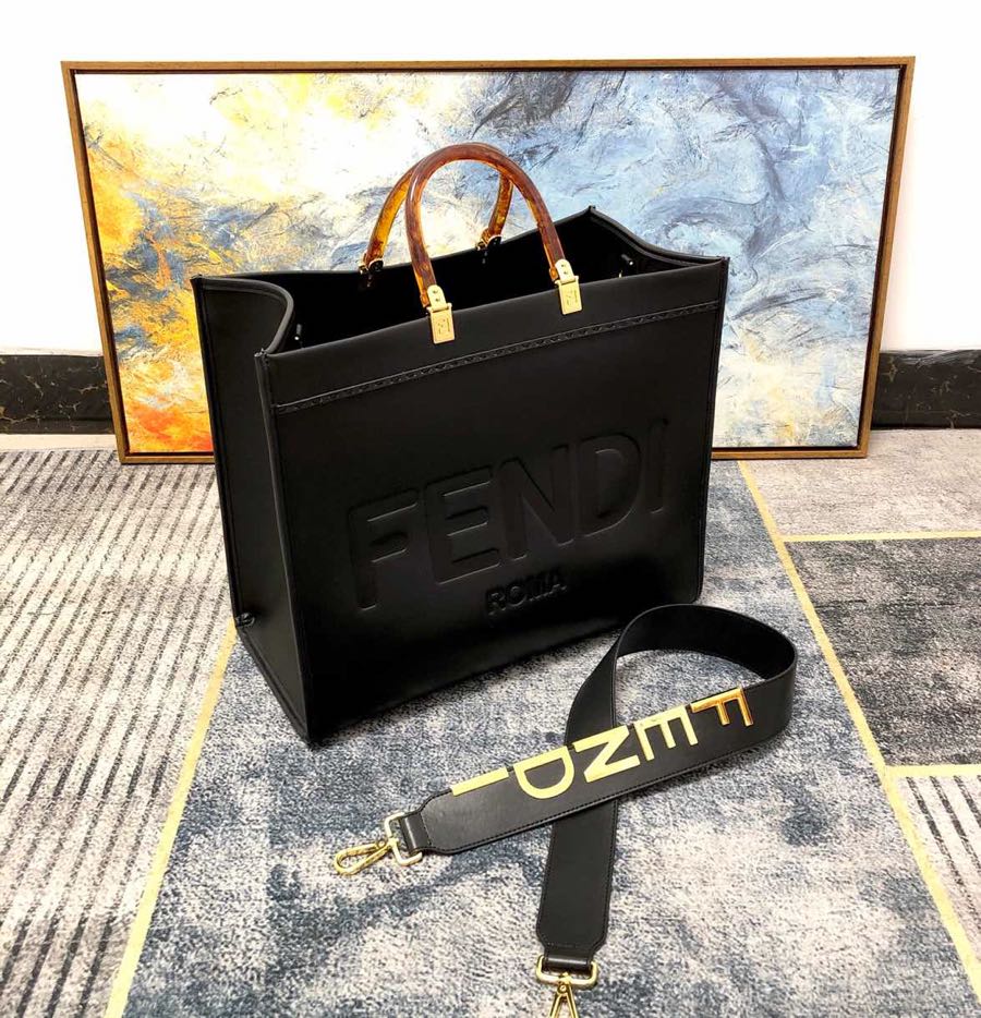 Luxury  Bags Fendi 260