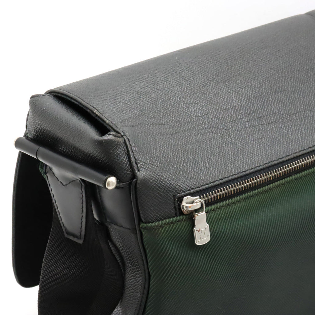 Louis Vuitton Louis Vuitton Tyga Delso Messenger Bag Black M30162