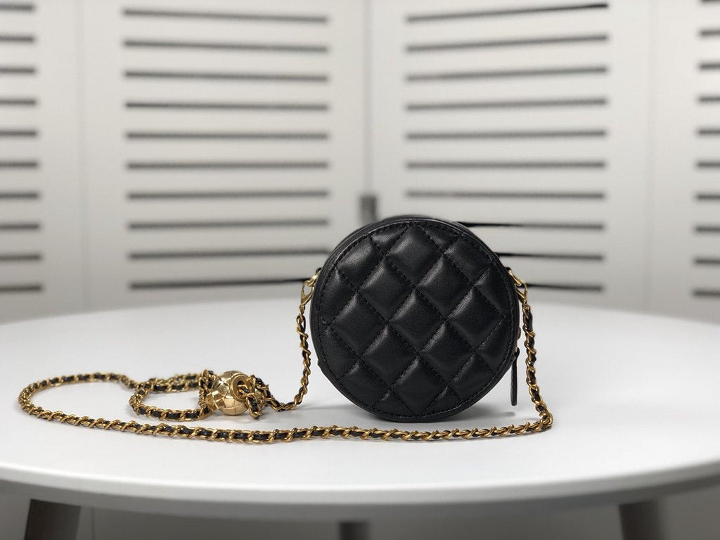 Designer Handbags Chanel 228