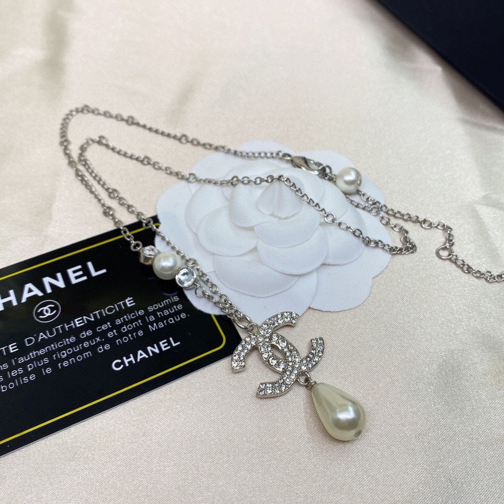 BG - Holiday Necklace chanel030