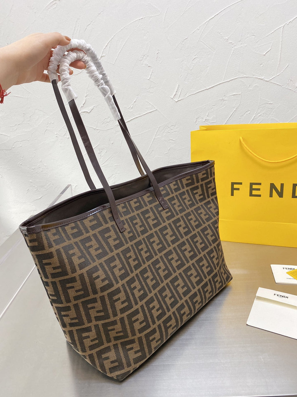 Luxury  Bags Fendi 124