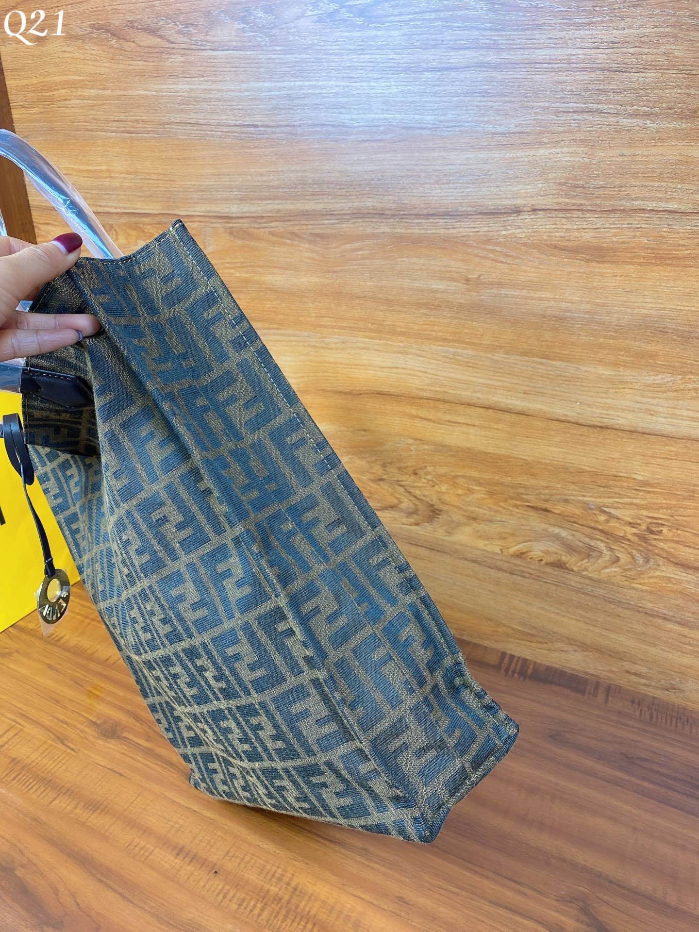 Luxury  Bags Fendi 146
