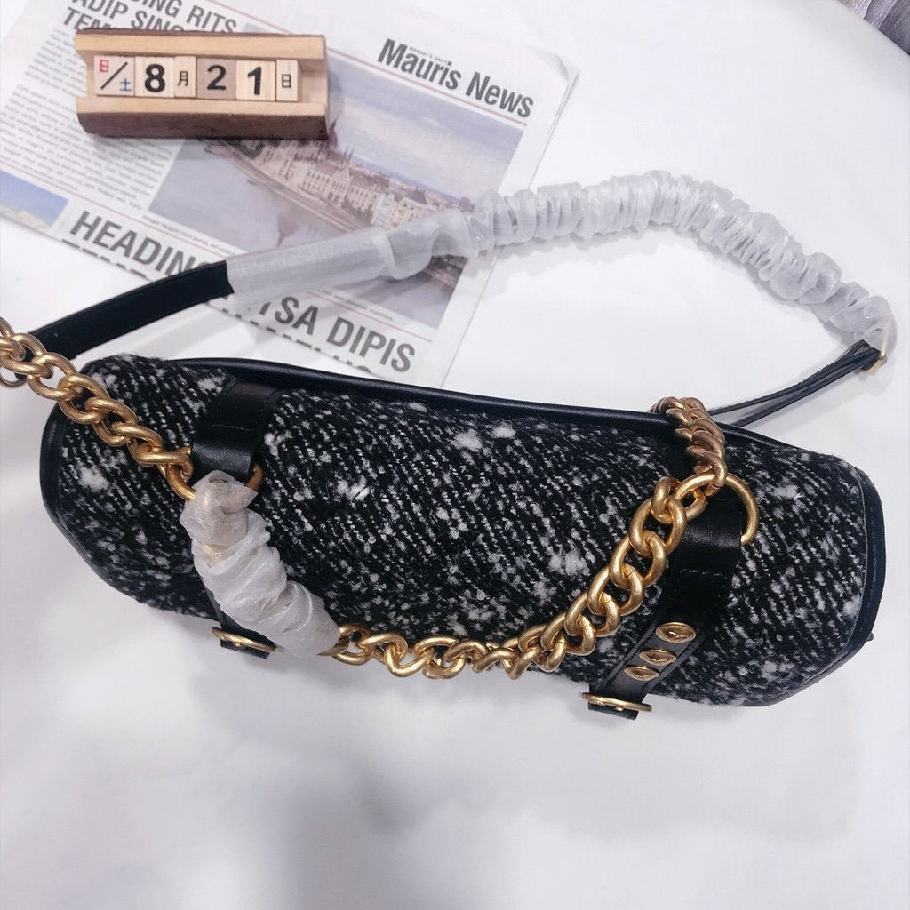 Designer Handbags Chanel 215