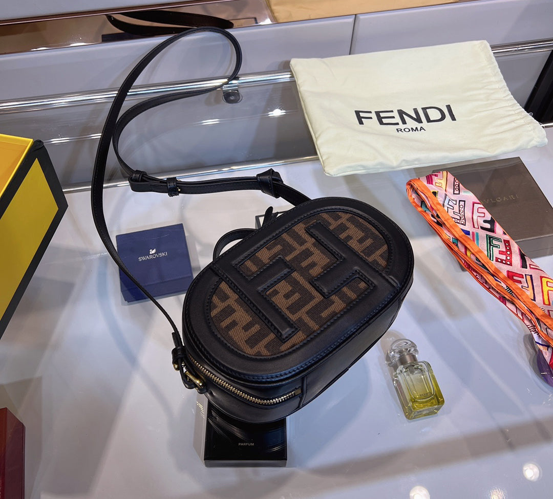 Luxury  Bags Fendi 242