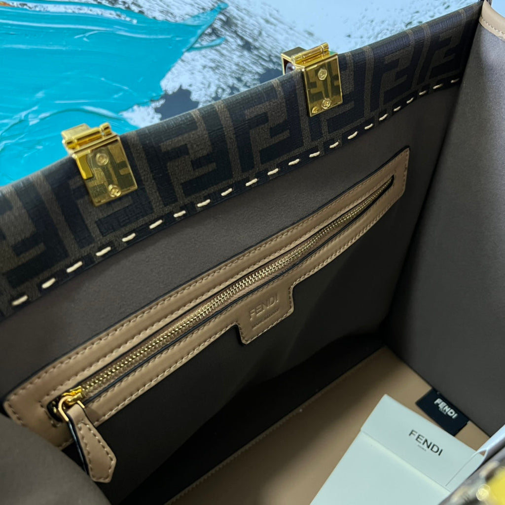 Luxury  Bags Fendi 261