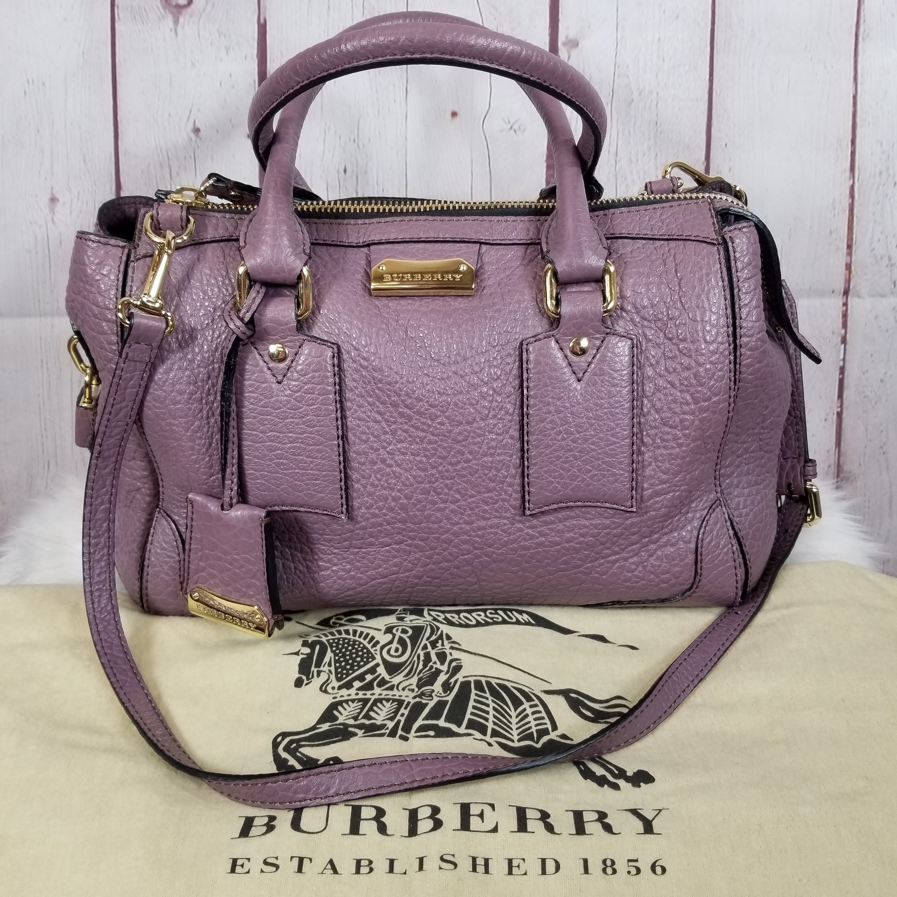 Handbag Luxury Designer By Burberry  Size: Medium