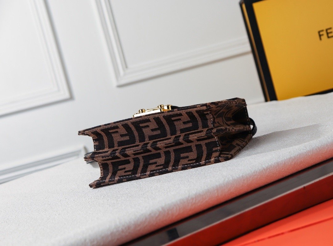 Luxury  Bags Fendi 063