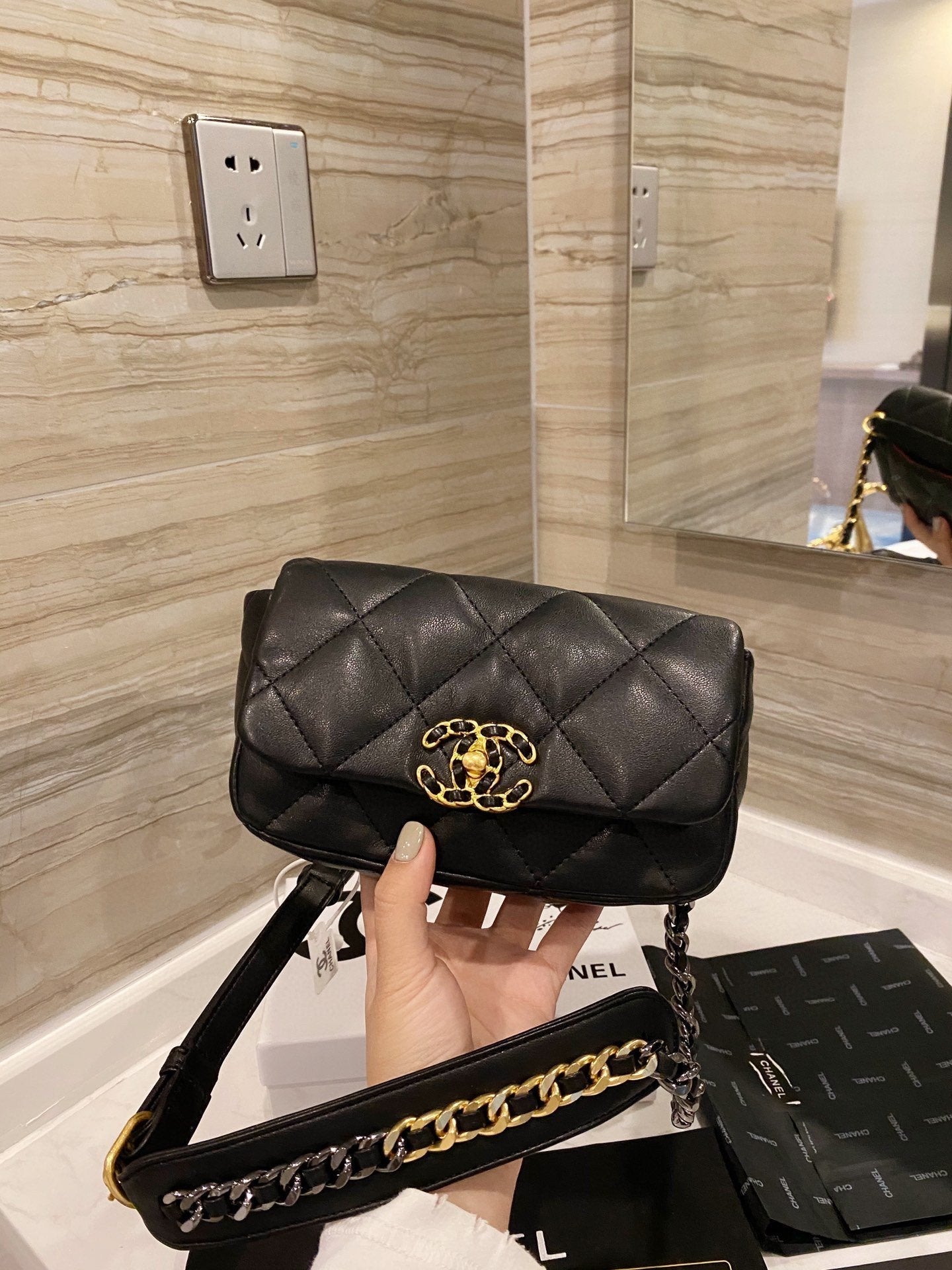 Designer Handbags Chanel 058