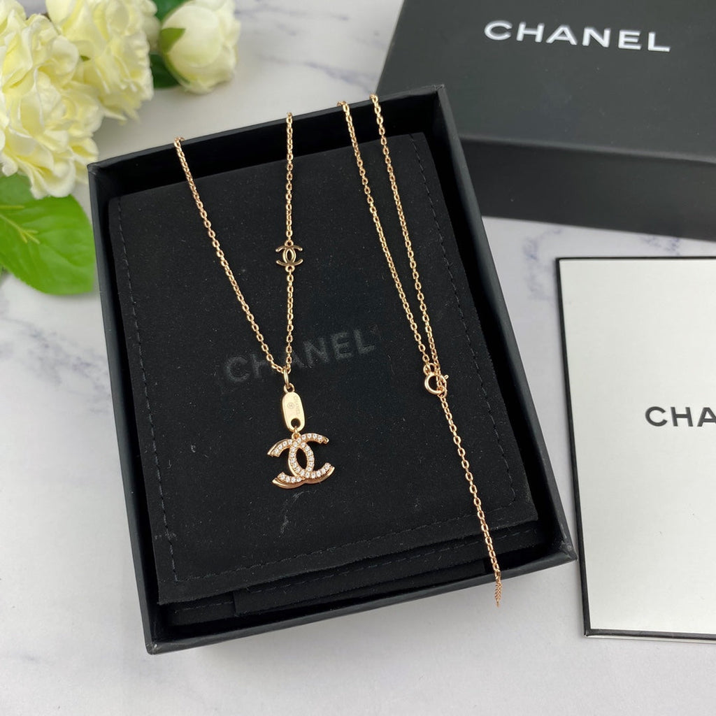 BG - Holiday Necklace chanel033