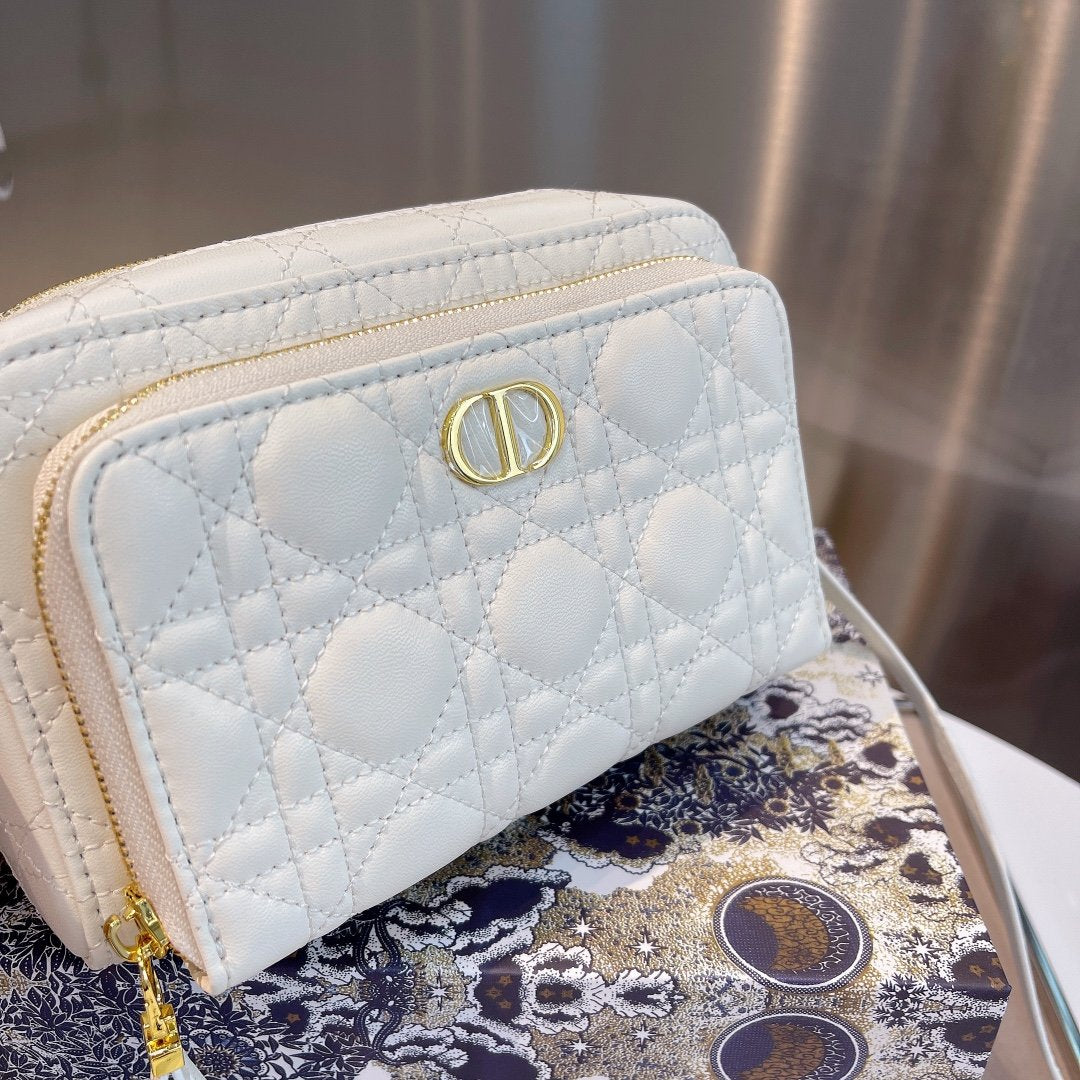 Luxury Handbags Christian Dior 304