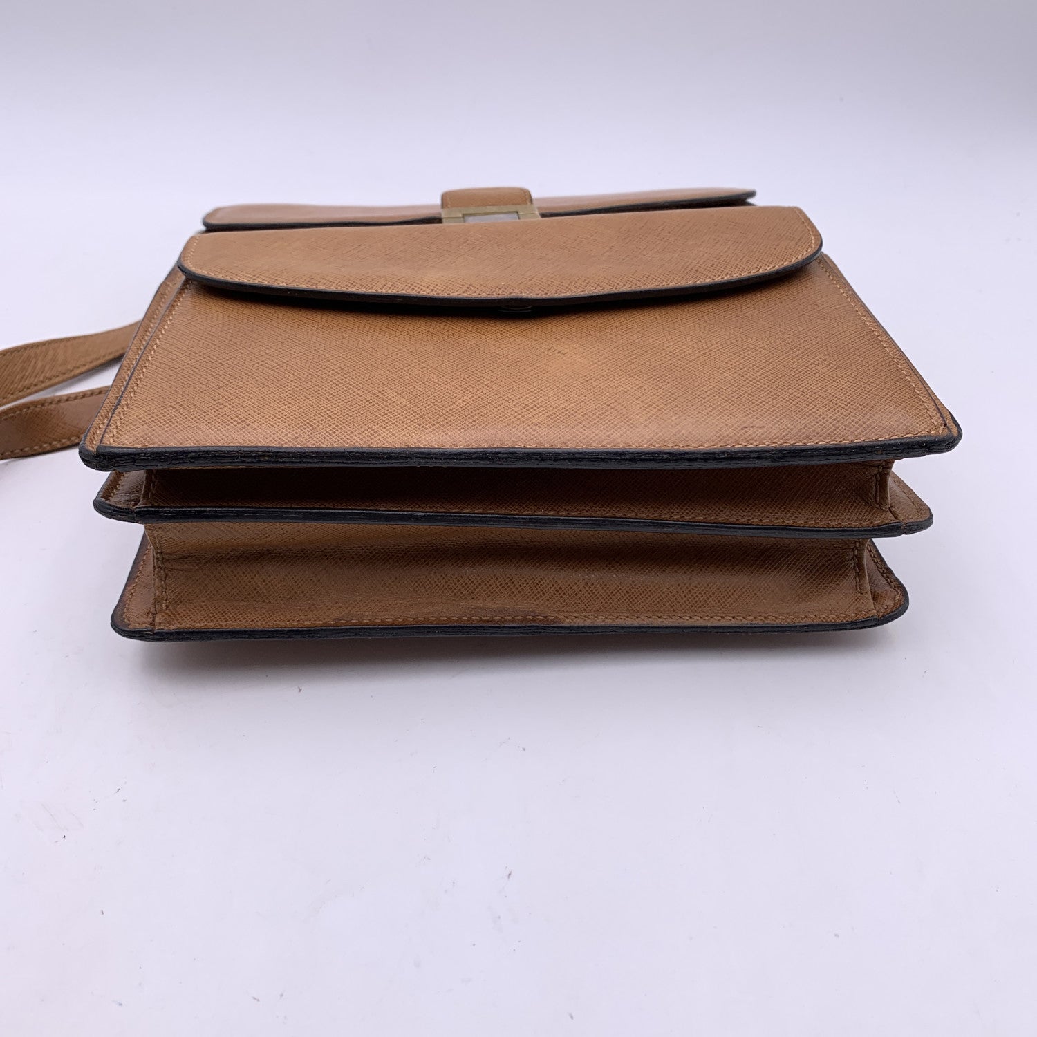 Gucci Vintage Beige Leather Men Purse Shoulder Bag