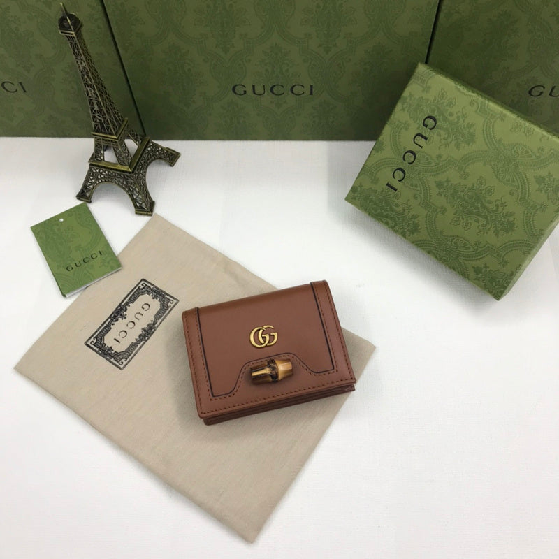 GGG - Bags District - 096