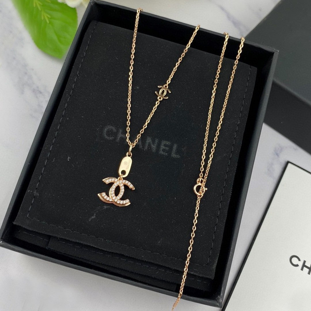 BG - Holiday Necklace chanel033