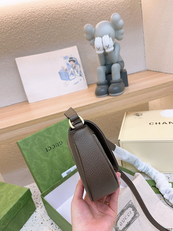 Luxury - Gucci Bags - 220