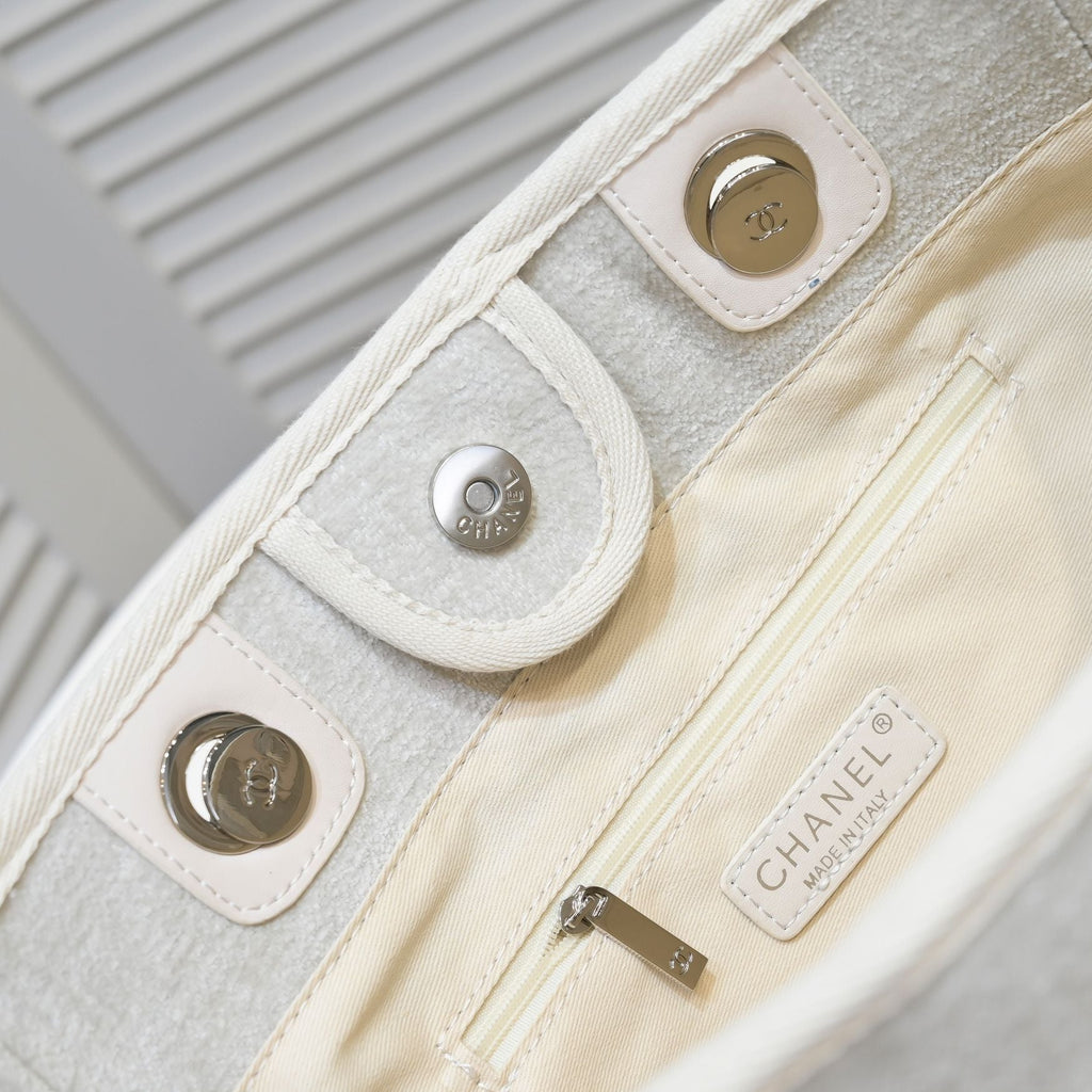 Designer Handbags Chanel 236