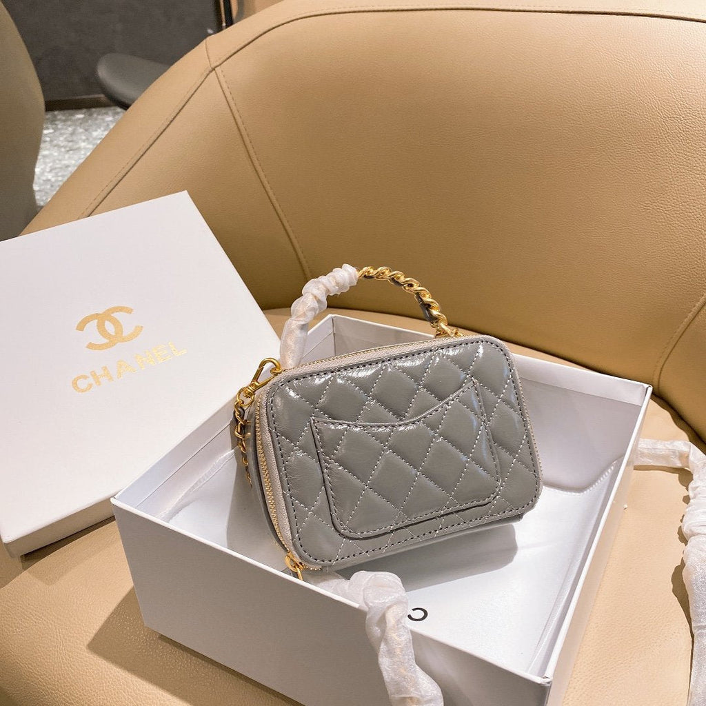Designer Handbags Chanel 065