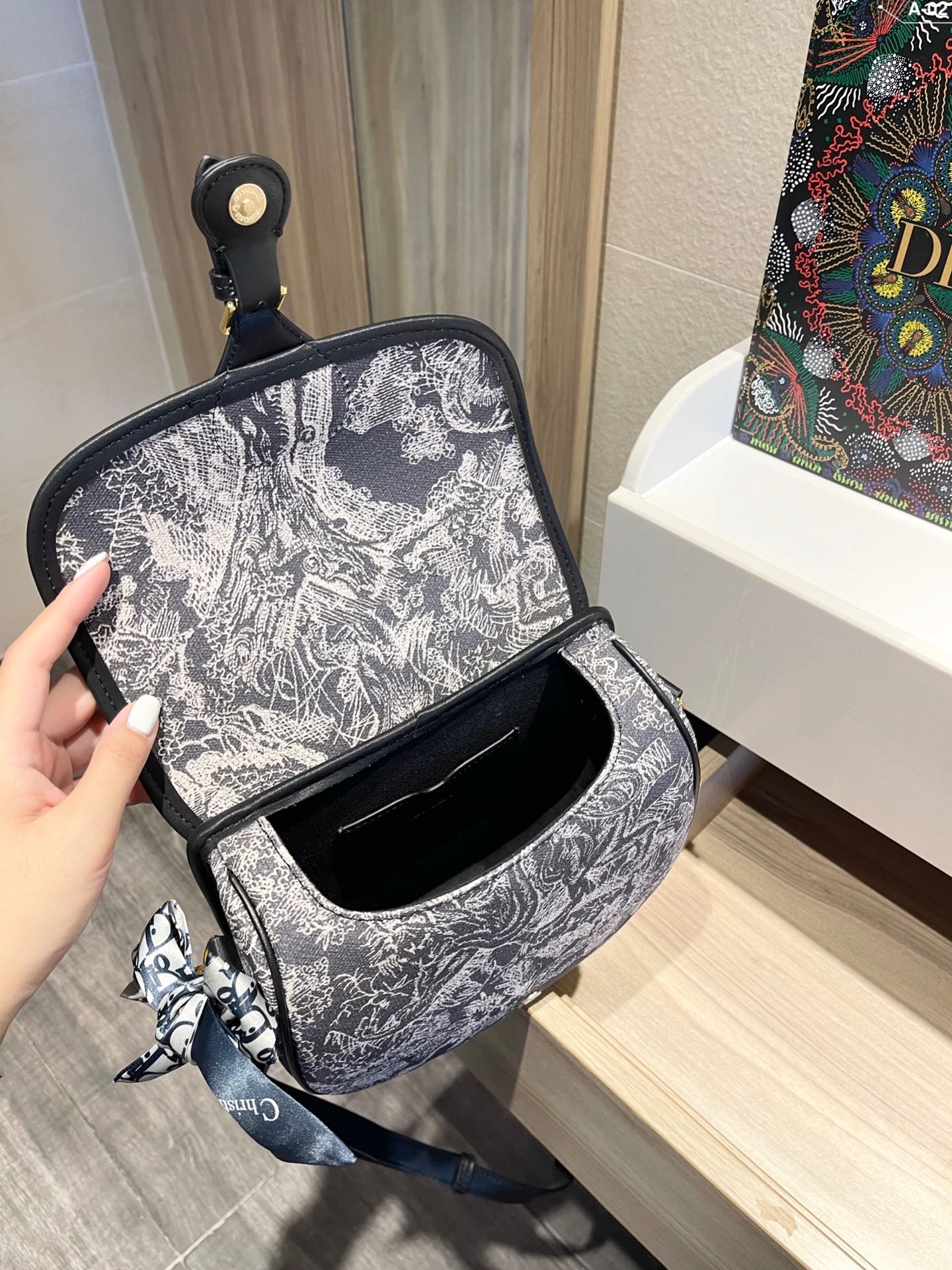 Luxury Handbags Christian Dior 315