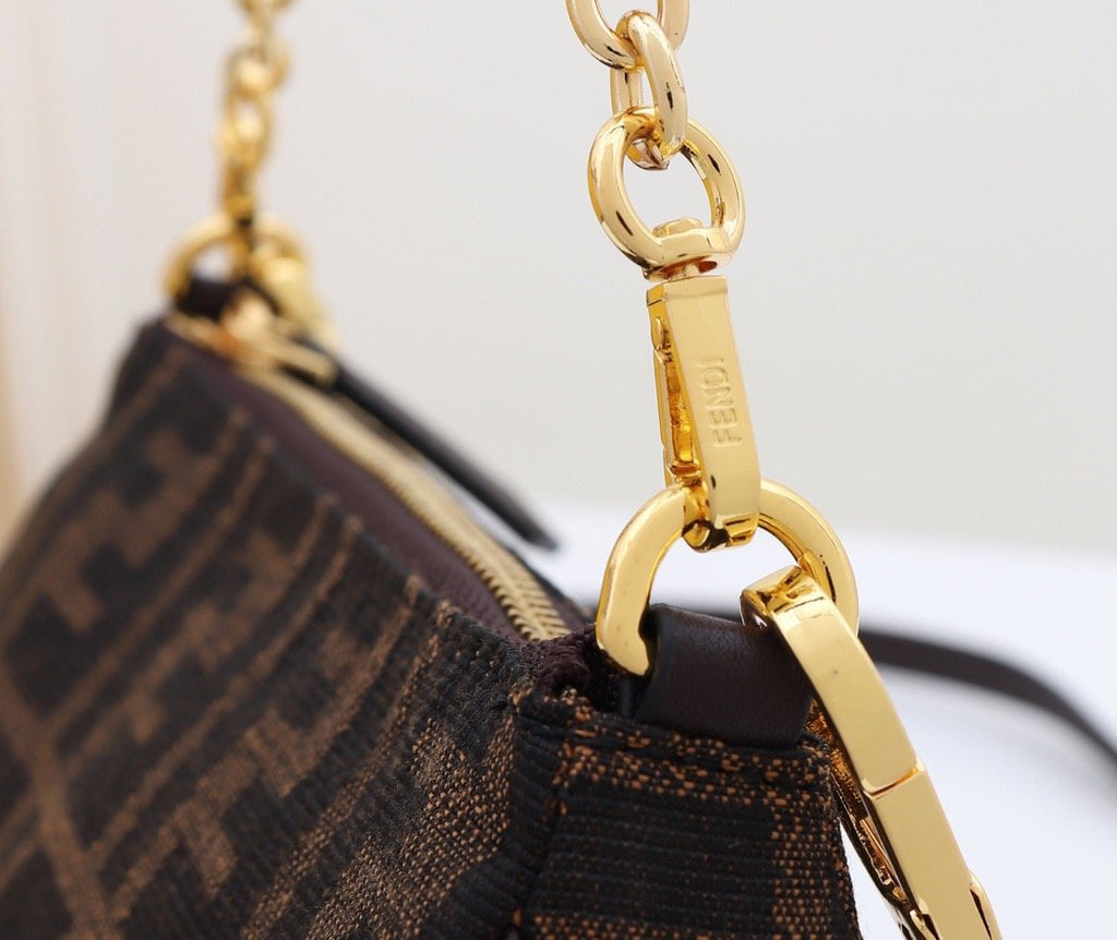 Luxury  Bags Fendi 101