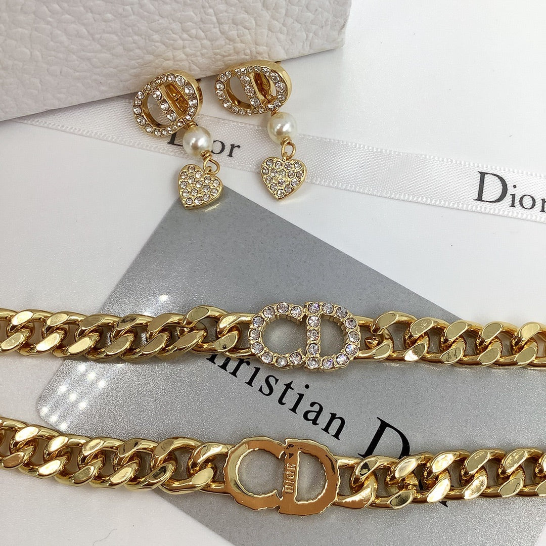 BG - Holiday Necklace dior006