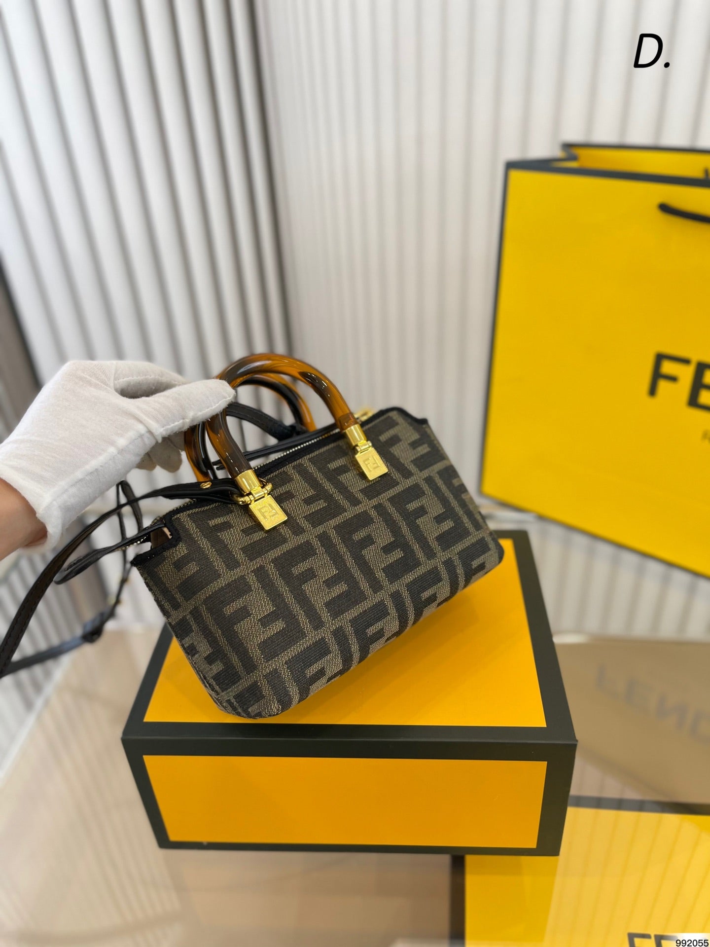 Luxury  Bags Fendi 276