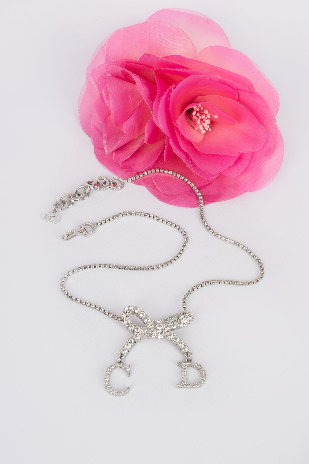 Collier noeud Dior