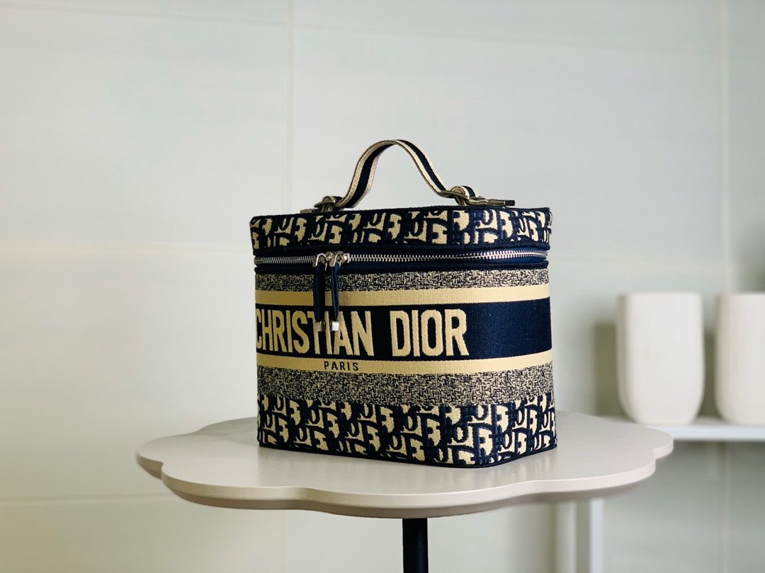 Designer Handbags dior 130