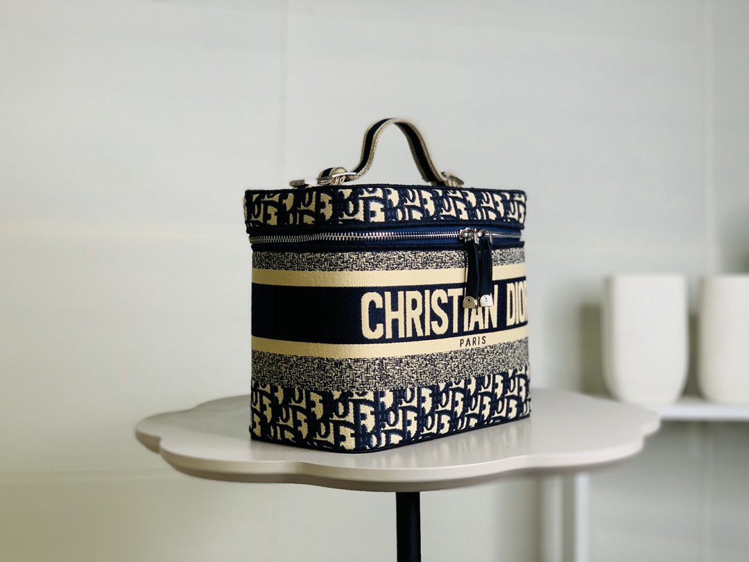 Designer Handbags dior 130
