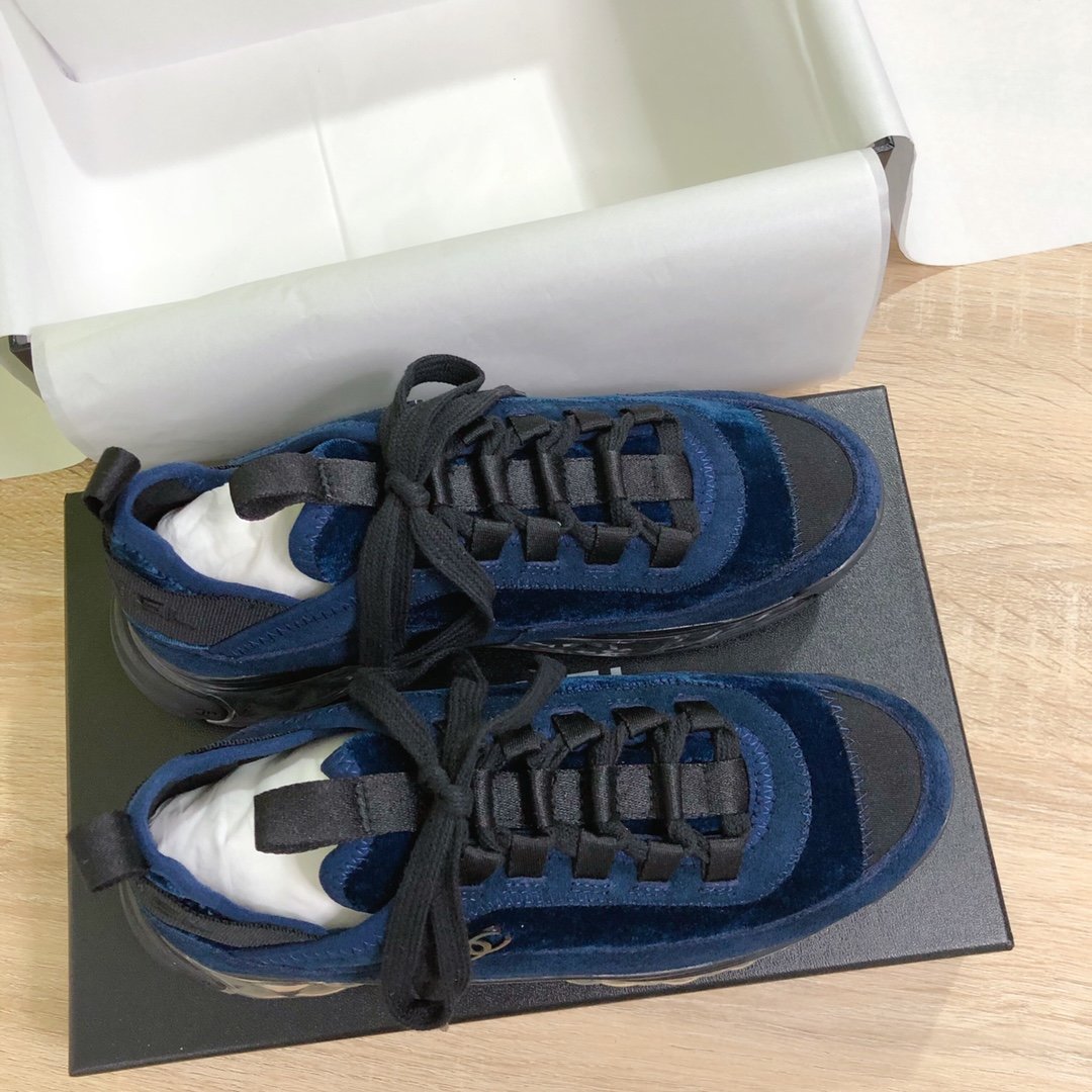 Sneakers Chanel