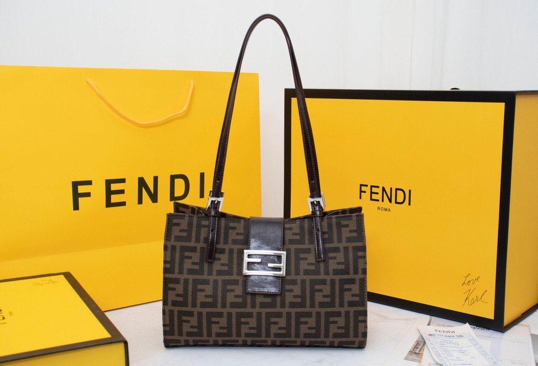 Designer Handbags Fendi 022