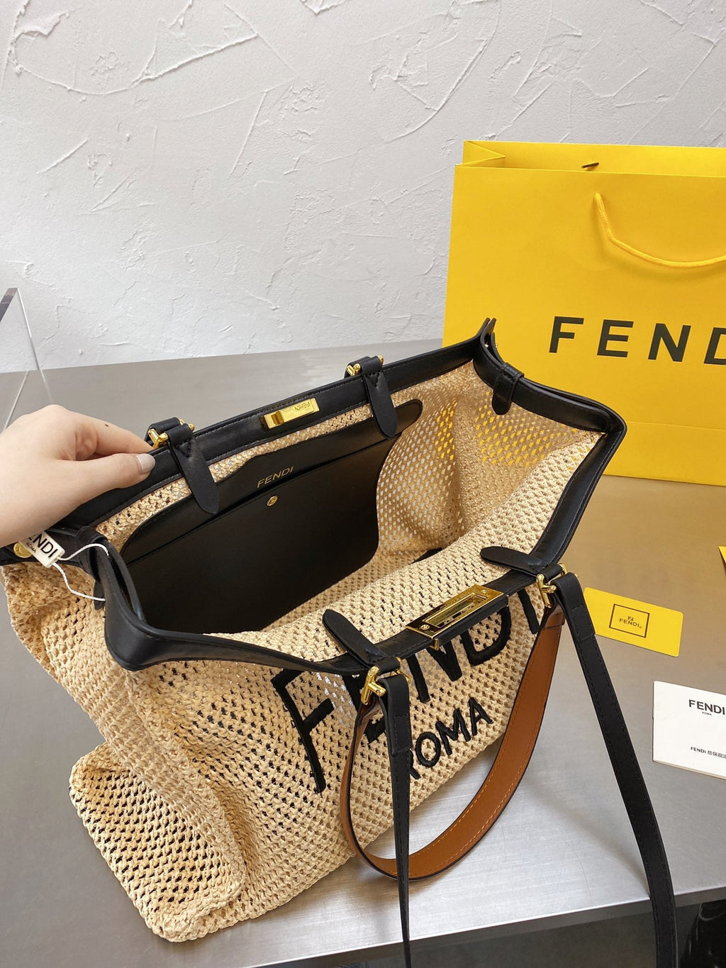 Luxury  Bags Fendi 114