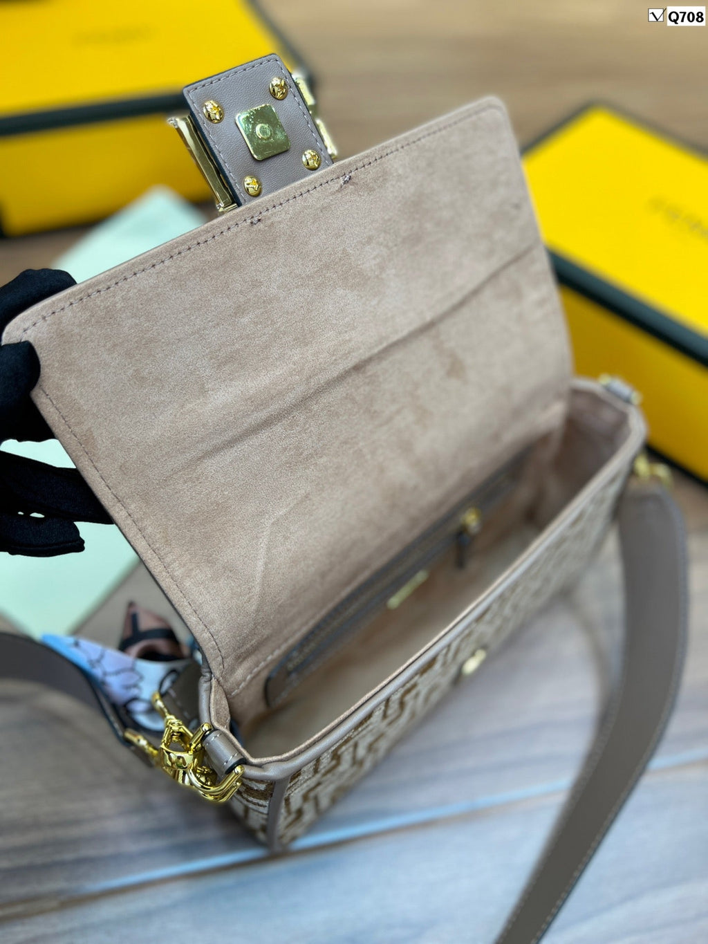 Luxury  Bags Fendi 267