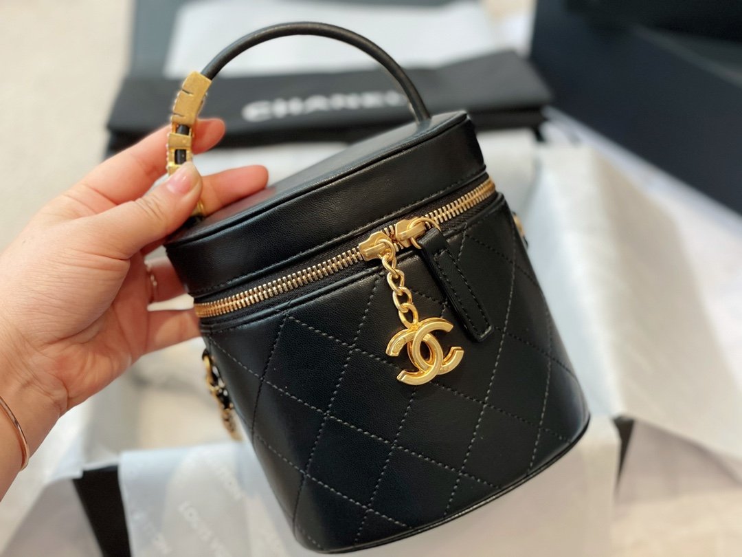 Designer Handbags Chanel 062