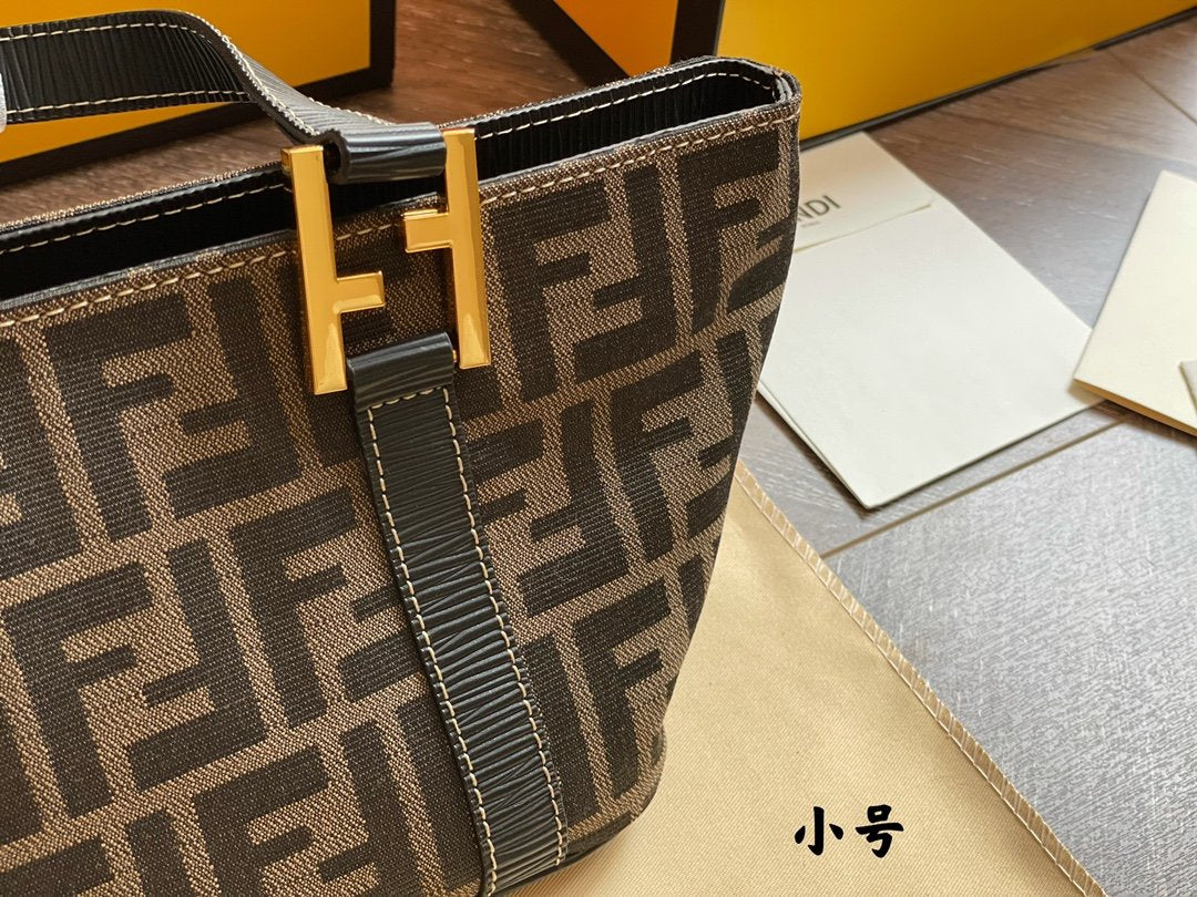 Luxury  Bags Fendi 118